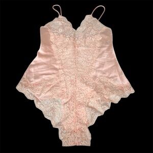 Vintage Victoria 's Secret Pale Peach Satin Lace Teddy Lingerie Womens Size S